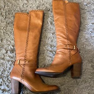 UGG leather heeled boots, gently used, size 9